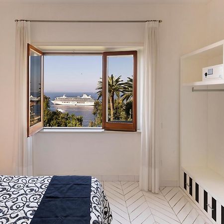 Апартаменти Lory House Сорренто Екстер'єр фото